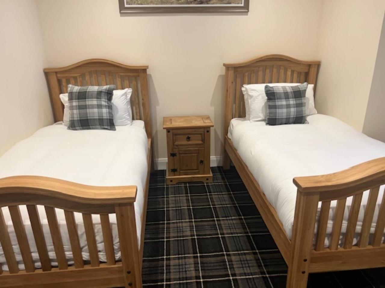 Waverley Inn Lodge Dingwall Exteriér fotografie
